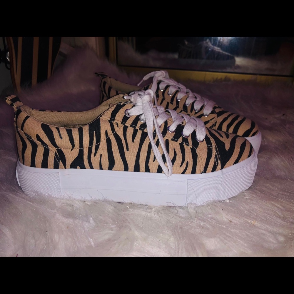 Sneakers!!